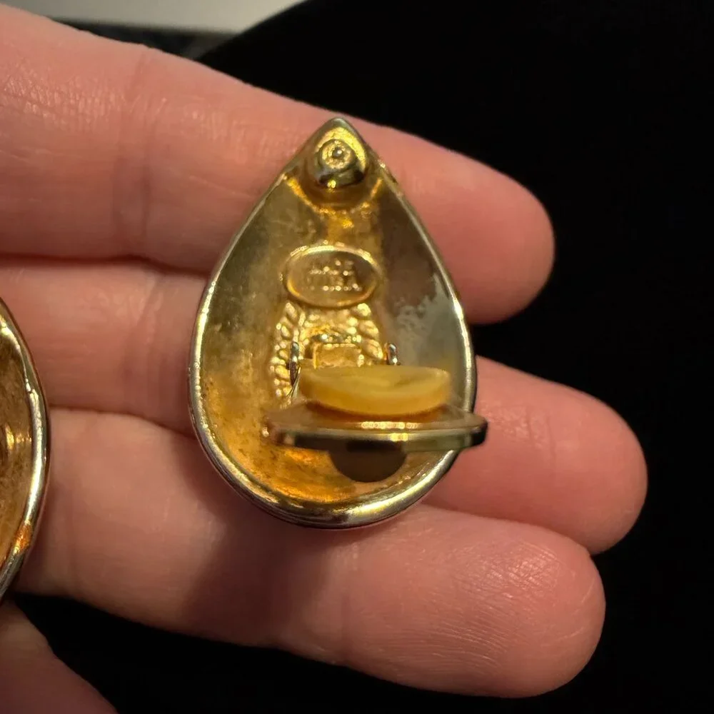 VTG pear shape enamel clip on earrings rust gold Made USA glittery 1.25